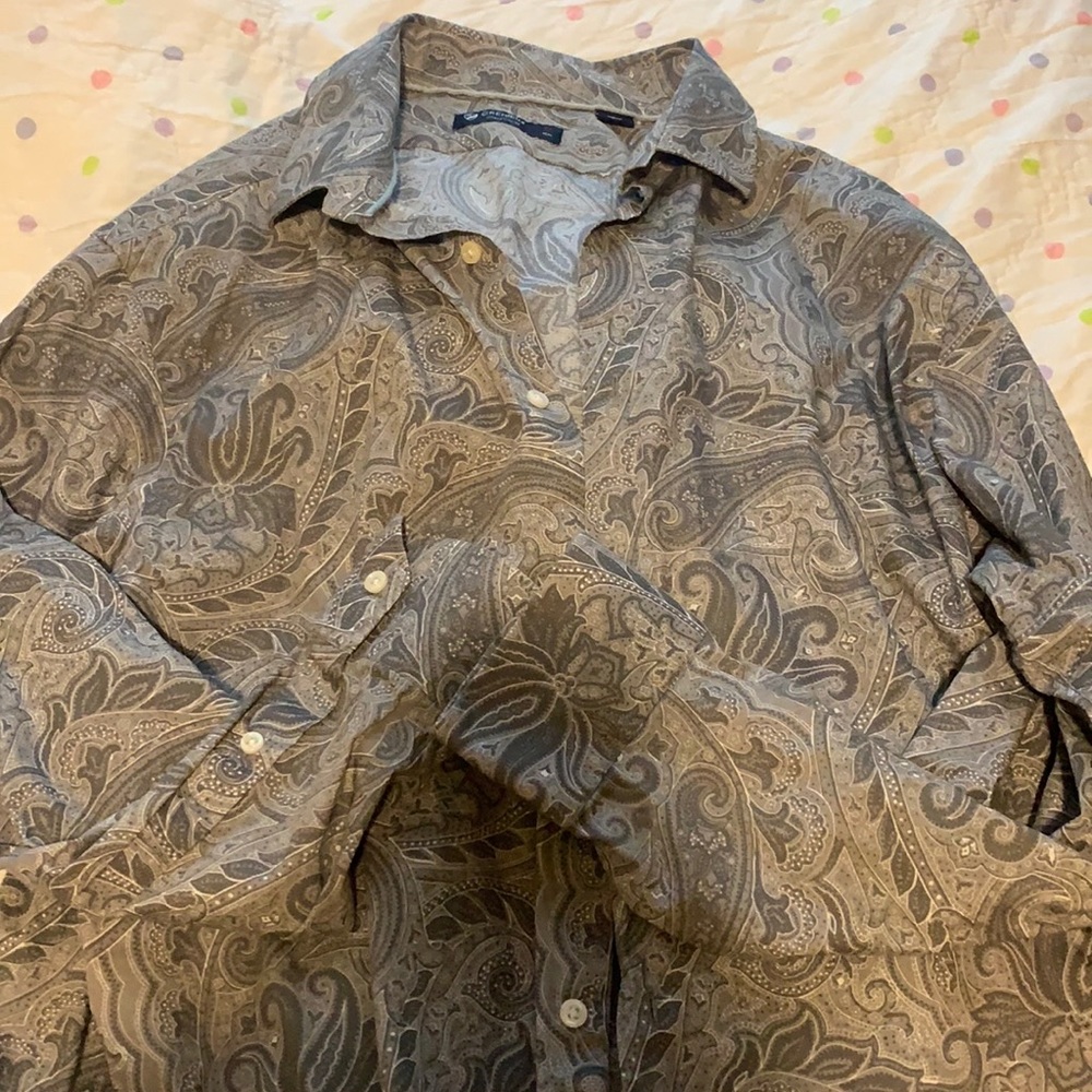 Gray men’s long sleeve shirt